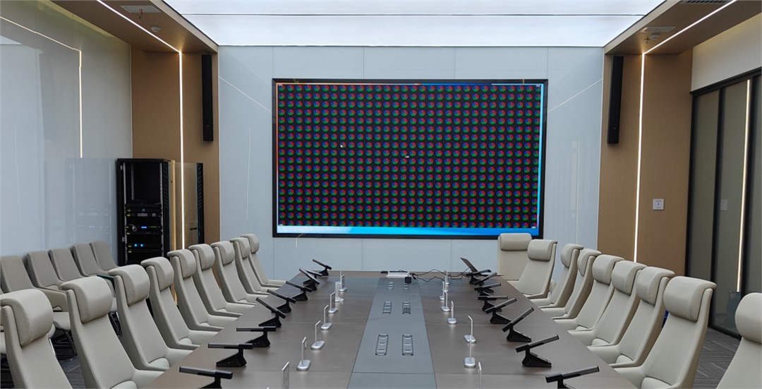 科技赋能会务：会议话筒配置电子名牌的革新价值